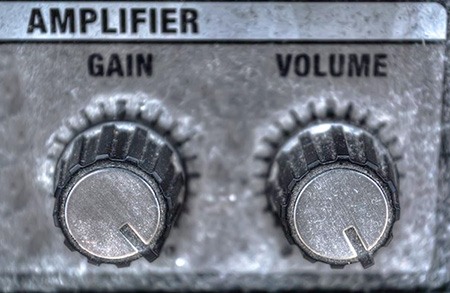 gain vs. volume in audio clipping