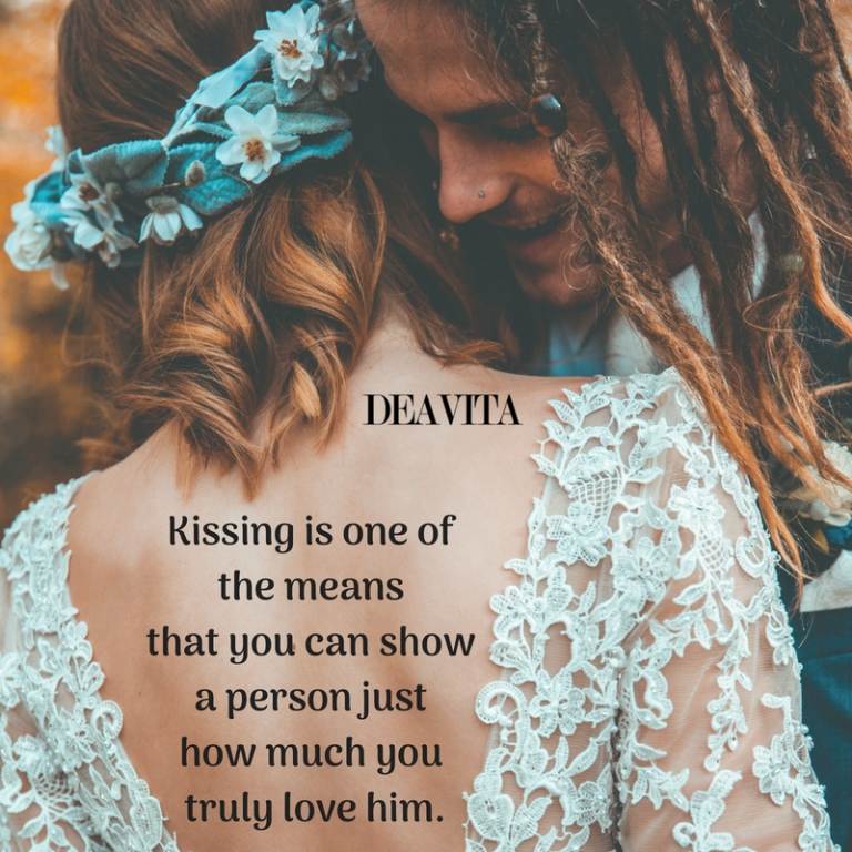 Kiss true love and feelings romantic cards with images
